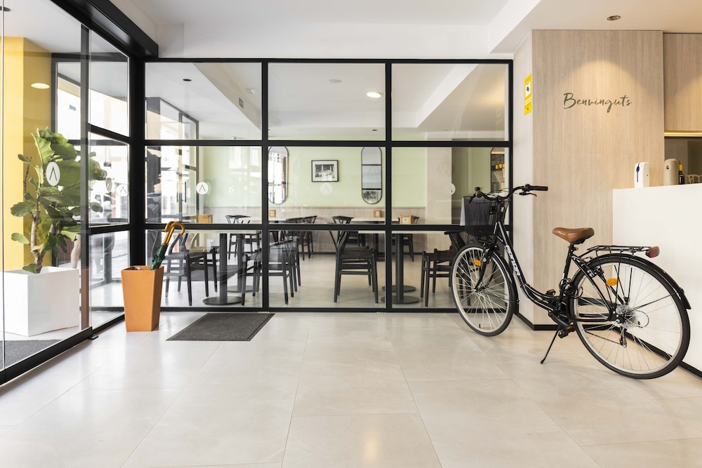 Hotel Alfons — Restaurant & bars in Ciutadella de Menorca, Balearic Islands