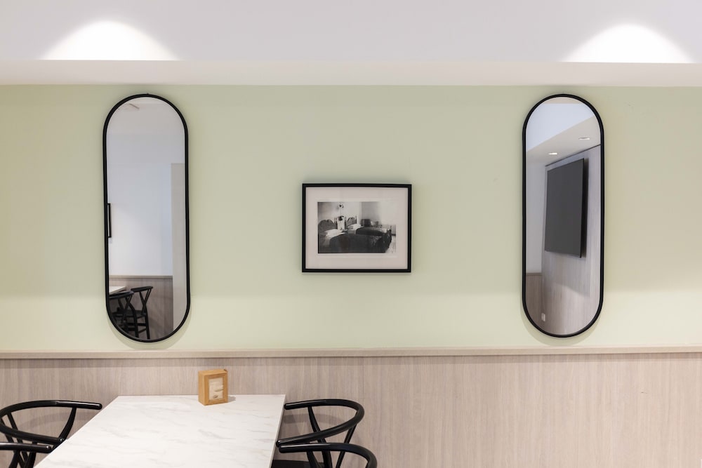 Hotel Alfons — Hotel rooms in Ciutadella de Menorca, Balearic Islands