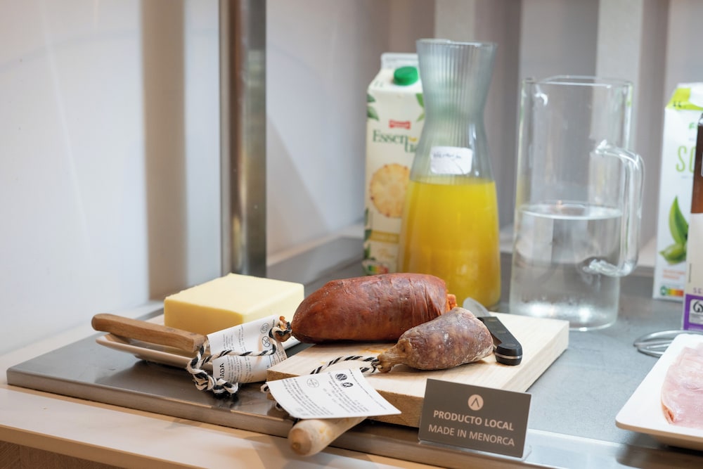 Hotel Alfons — Restaurant & bars in Ciutadella de Menorca, Balearic Islands