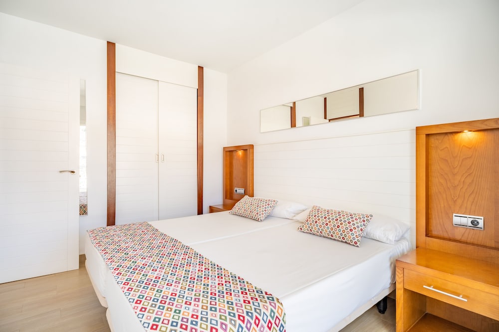 Apartamentos Cabau Altair — Hotel rooms in Puerto Rico, Canary Islands