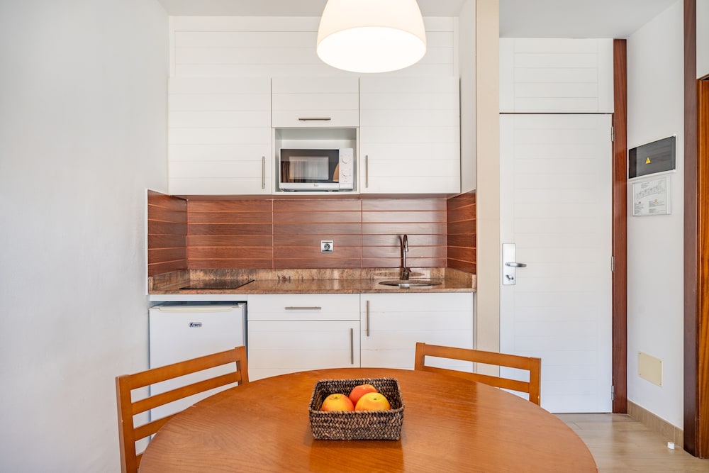Apartamentos Cabau Altair — Hotel rooms in Puerto Rico, Canary Islands