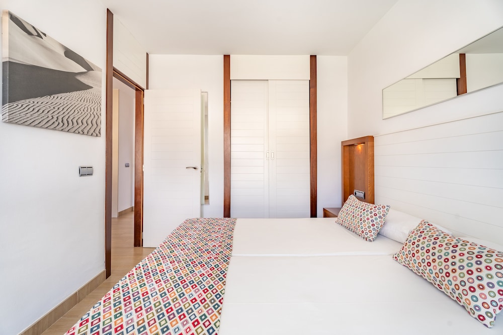 Apartamentos Cabau Altair — Hotel rooms in Puerto Rico, Canary Islands