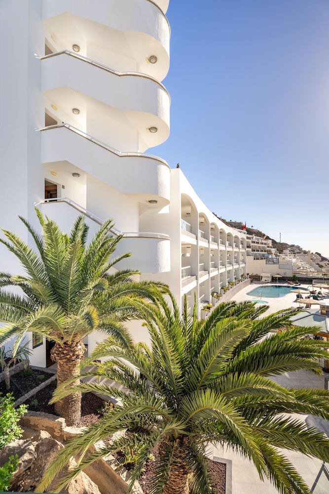 Apartamentos Cabau Altair — Main photo in Puerto Rico, Canary Islands