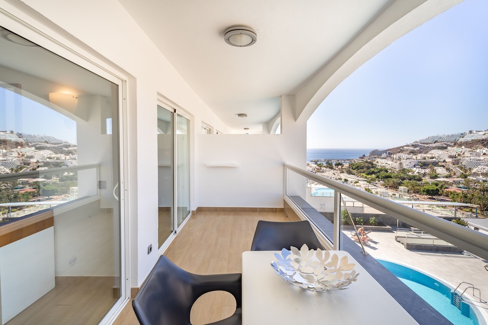 Apartamentos Cabau Altair — Hotel rooms in Puerto Rico, Canary Islands