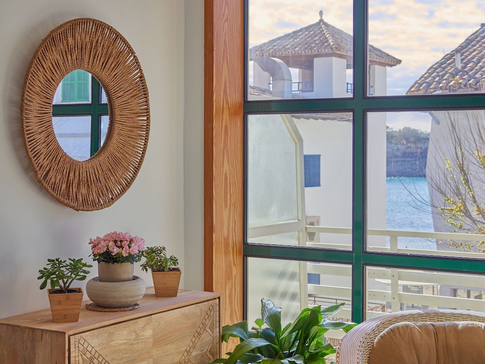 Paguera Treff Boutique Hotel — Hotel rooms in Peguera, Balearic Islands