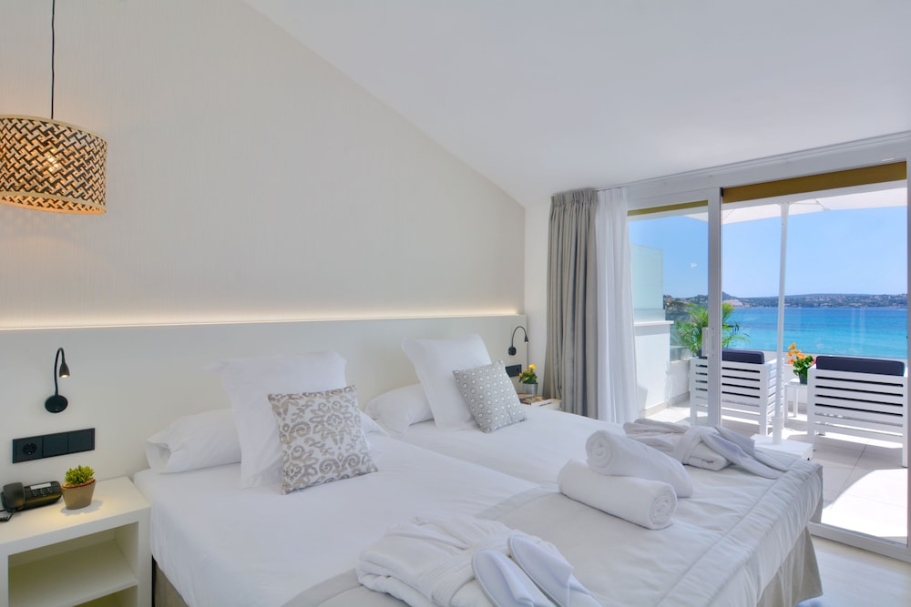 Paguera Treff Boutique Hotel — Hotel rooms in Peguera, Balearic Islands