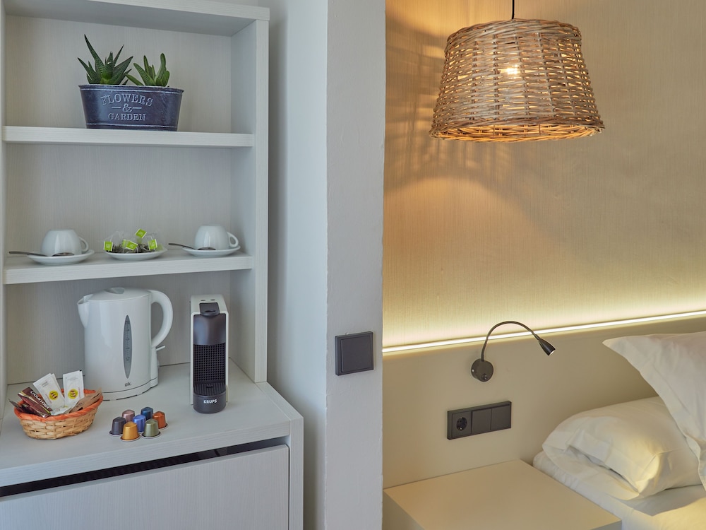 Paguera Treff Boutique Hotel — Hotel rooms in Peguera, Balearic Islands