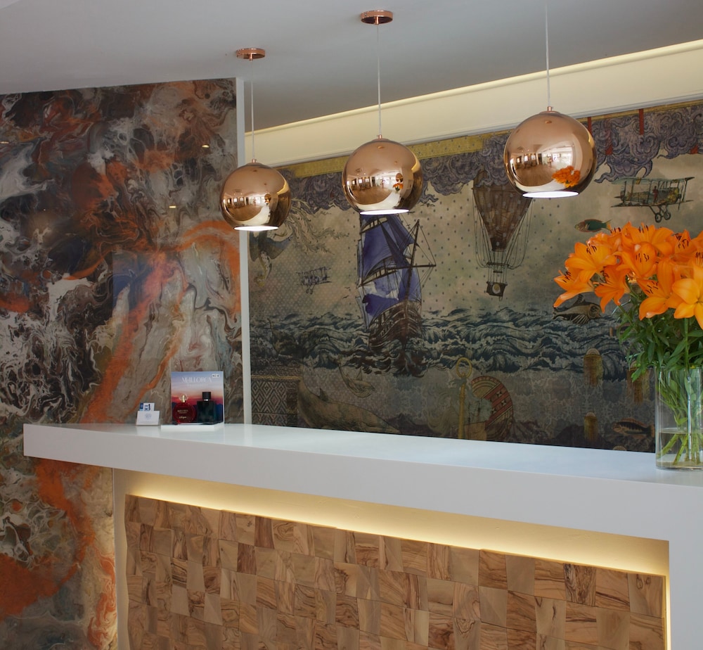 Paguera Treff Boutique Hotel — Restaurant & bars in Peguera, Balearic Islands