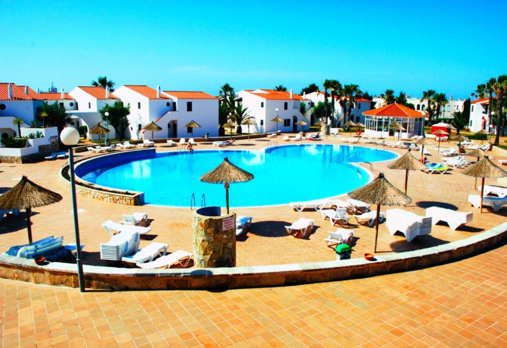 Apartamentos Vistapicas — Swimming pool in Cala'n Blanes, Balearic Islands