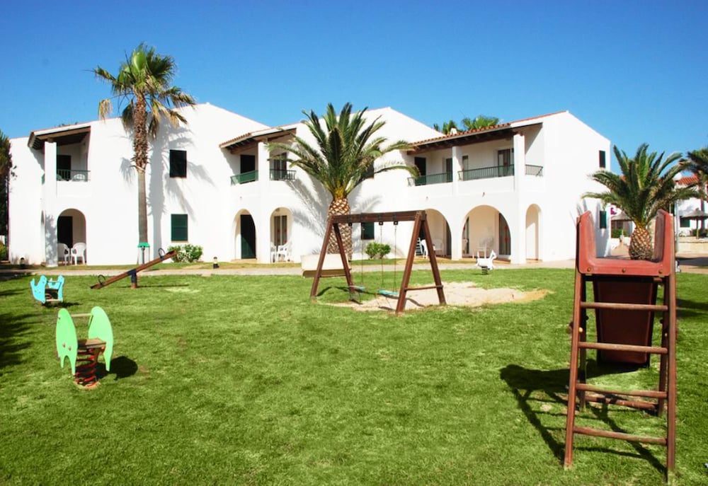Apartamentos Vistapicas — Attractions for children in Cala'n Blanes, Balearic Islands