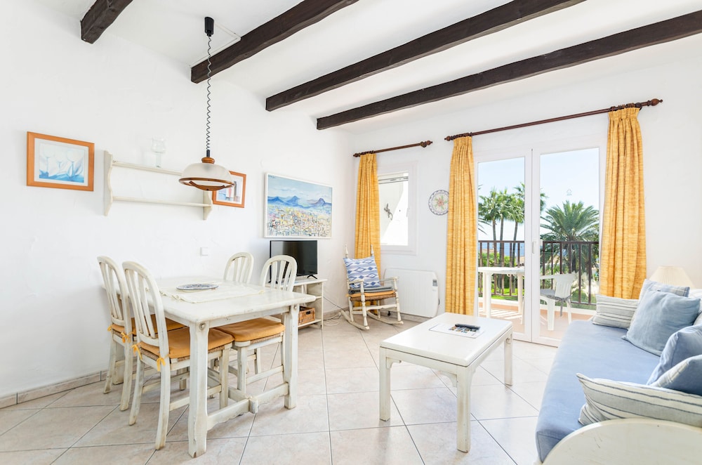 Parque Mar Apartments — Hotel rooms in Cala d´Or, Balearic Islands