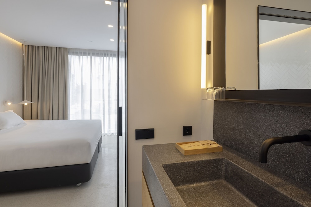 HM Palma Blanc Hotel — Hotel rooms in Palma de Mallorca, Balearic Islands