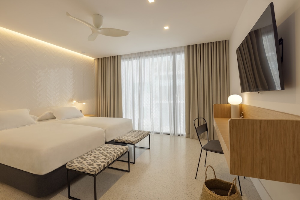 HM Palma Blanc Hotel — Hotel rooms in Palma de Mallorca, Balearic Islands