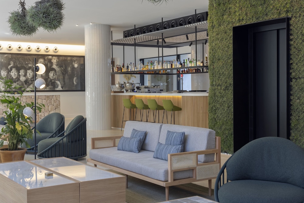 HM Palma Blanc Hotel — Restaurant & bars in Palma de Mallorca, Balearic Islands