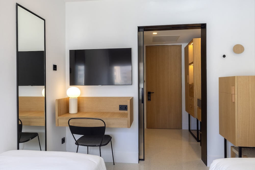 HM Palma Blanc Hotel — Hotel rooms in Palma de Mallorca, Balearic Islands