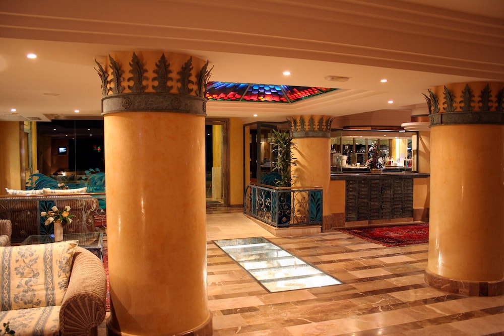 Mix Peymar — Restaurant & bars in S'Illot, Balearic Islands