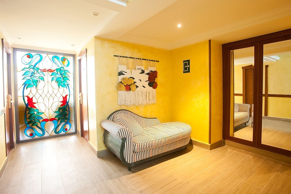Mix Peymar — Hotel rooms in S'Illot, Balearic Islands