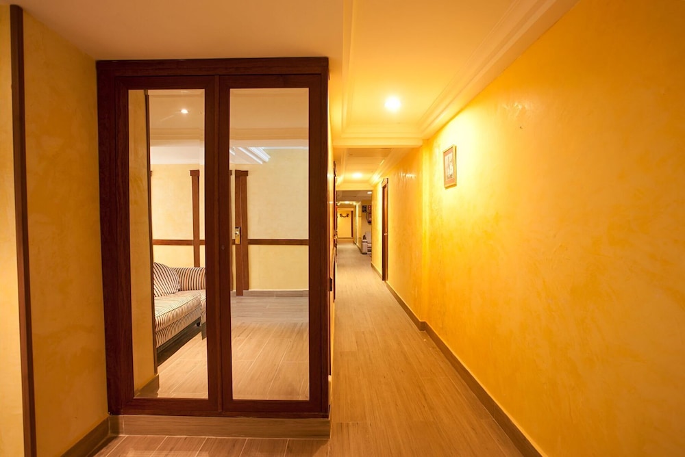 Mix Peymar — Hotel building in S'Illot, Balearic Islands