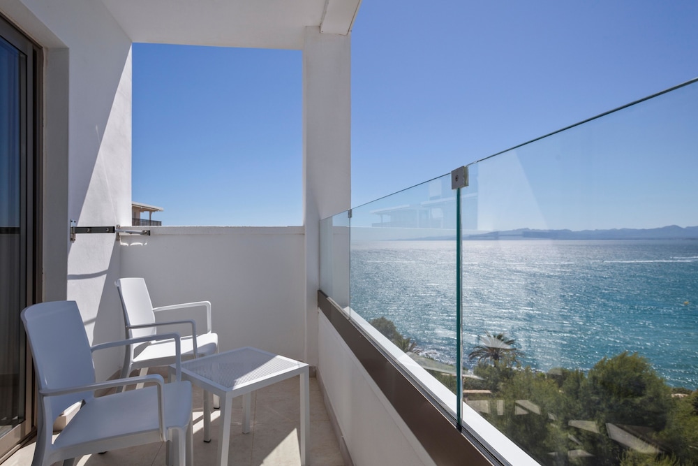 Hotel Best Punta Dorada — Hotel rooms in Salou, Catalonia