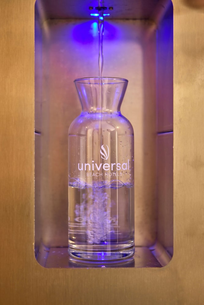 Universal Aparthotel Don Camilo — Hotel building in Andratx, Balearic Islands