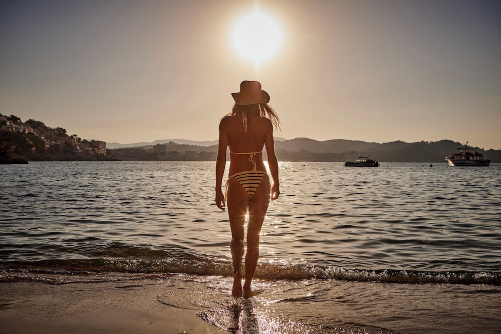Universal Aparthotel Don Camilo — Beach in Andratx, Balearic Islands