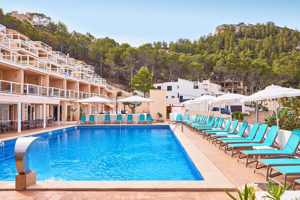 Universal Aparthotel Don Camilo — Main photo in Andratx, Balearic Islands