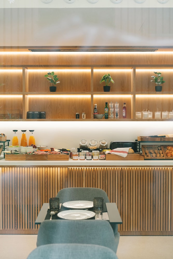 Boutique Hotel Petit Montisión — Restaurant & bars in Palma de Mallorca, Balearic Islands