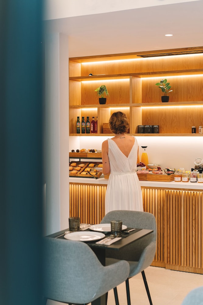 Boutique Hotel Petit Montisión — Restaurant & bars in Palma de Mallorca, Balearic Islands