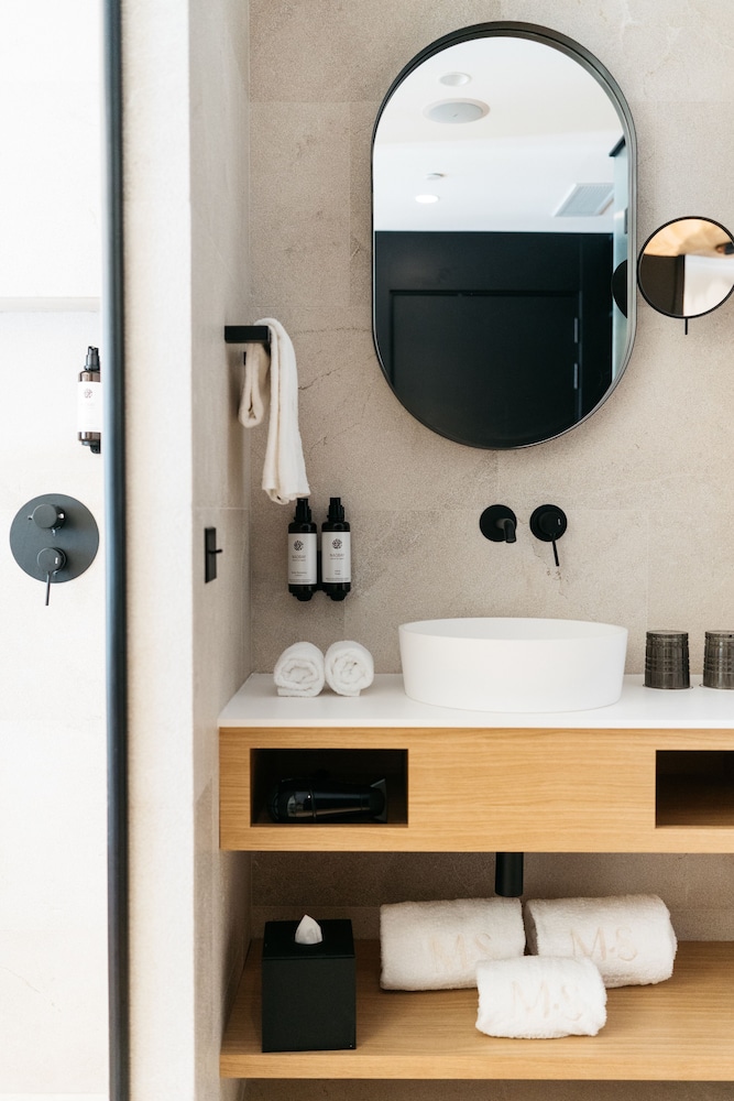 Boutique Hotel Petit Montisión — Hotel rooms in Palma de Mallorca, Balearic Islands