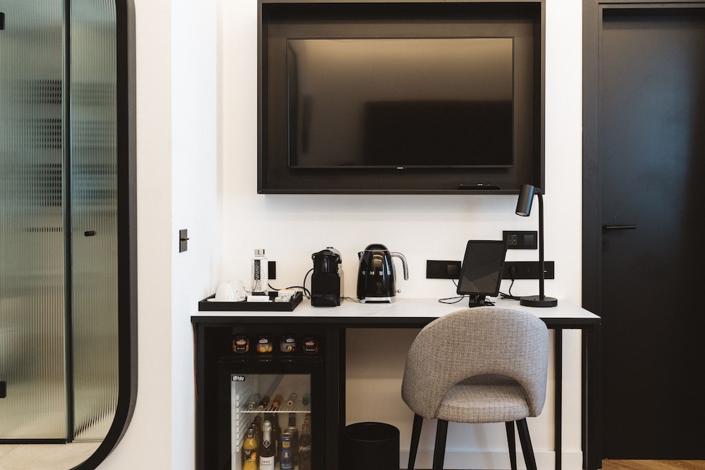Boutique Hotel Petit Montisión — Hotel rooms in Palma de Mallorca, Balearic Islands