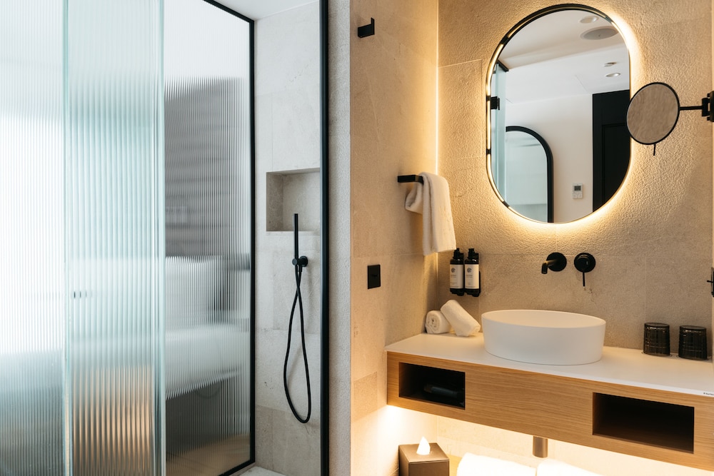 Boutique Hotel Petit Montisión — Hotel rooms in Palma de Mallorca, Balearic Islands