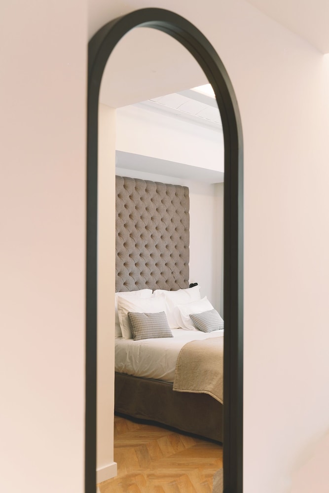 Boutique Hotel Petit Montisión — Hotel rooms in Palma de Mallorca, Balearic Islands