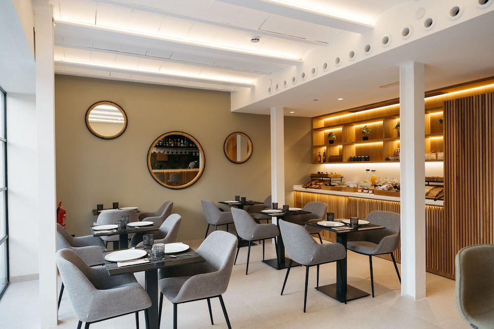 Boutique Hotel Petit Montisión — Restaurant & bars in Palma de Mallorca, Balearic Islands