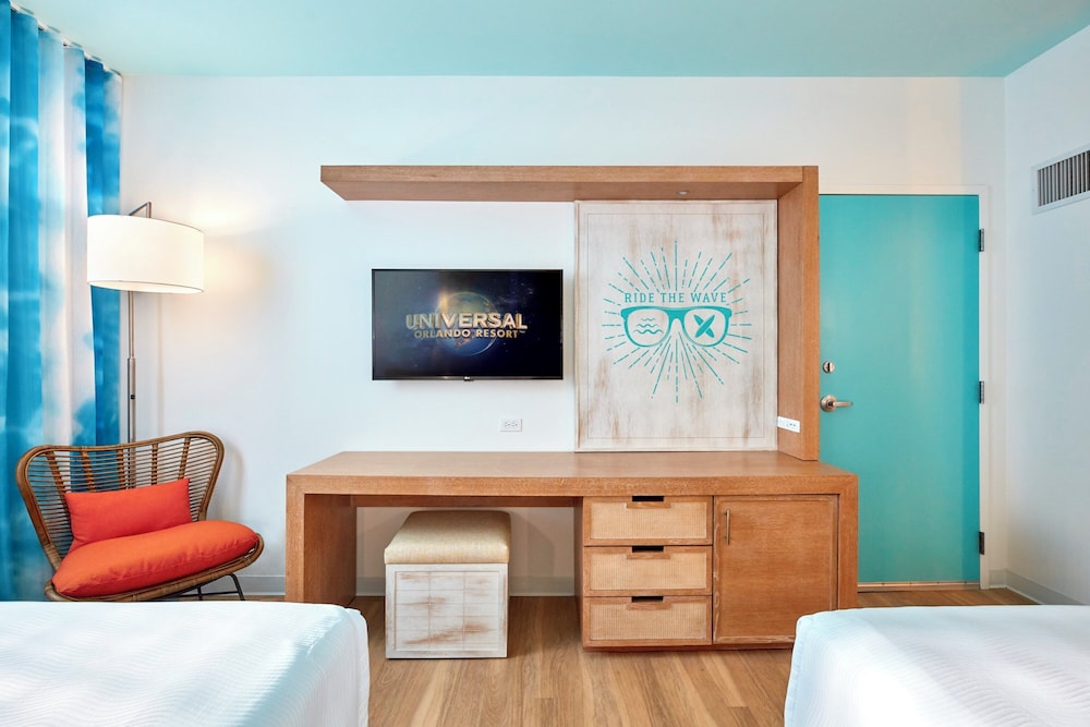 Universal's Endless Summer Resort - Surfside Inn and Suites — Hotel rooms in Orlando, Florida