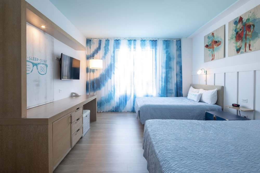 Universal's Endless Summer Resort - Surfside Inn and Suites — Hotel rooms in Orlando, Florida
