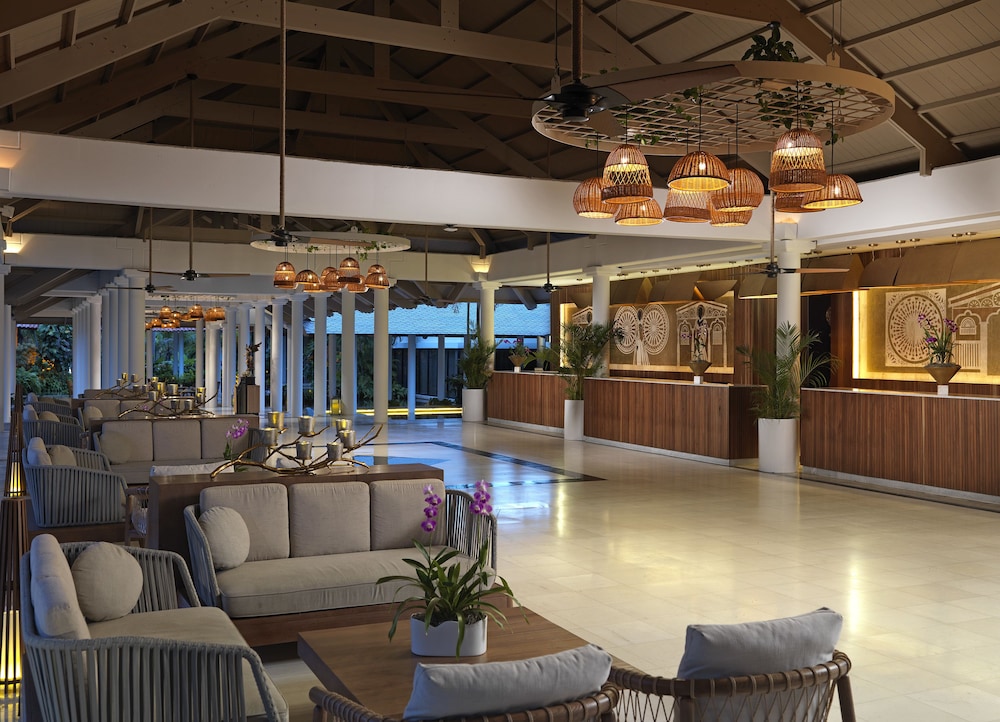 Melia Caribe Beach Resort - All Inclusive — Hotel building in Bavaro, La Altagracia