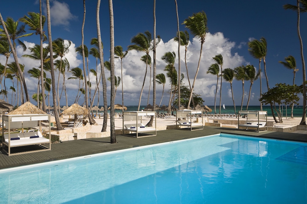 Melia Caribe Beach Resort - All Inclusive — Swimming pool in Bavaro, La Altagracia