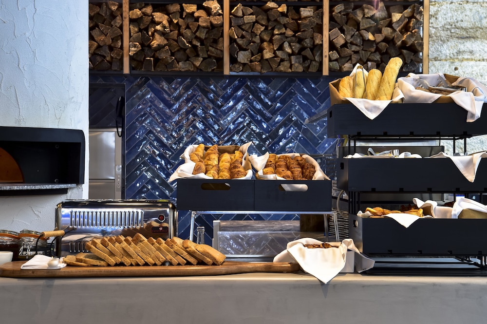 My Story Hotel Figueira — Restaurant & bars in Lisbon, Lisboa
