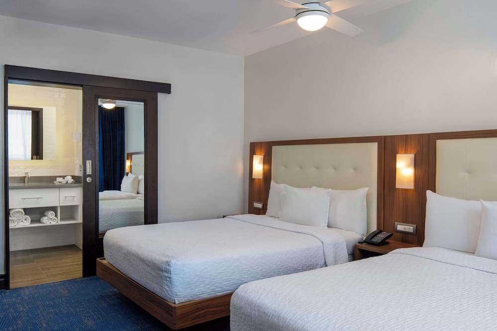 Homewood Suites by Hilton Santo Domingo, Dominican Republic — Hotel rooms in Santo Domingo, Distrito Nacional