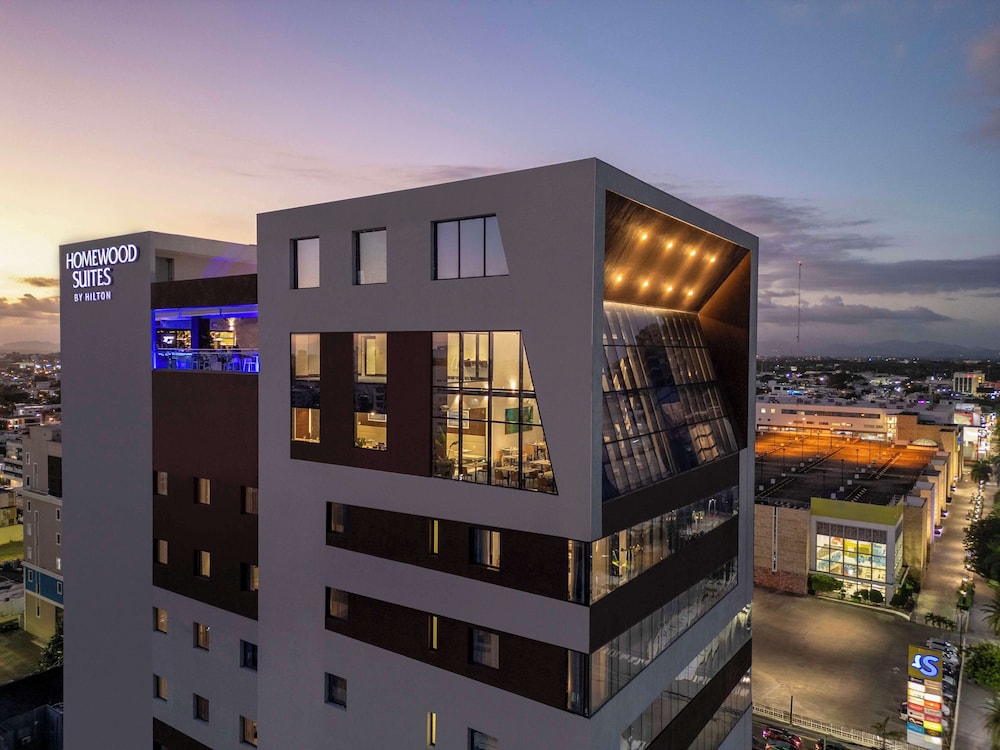 Homewood Suites by Hilton Santo Domingo, Dominican Republic — Hotel building in Santo Domingo, Distrito Nacional