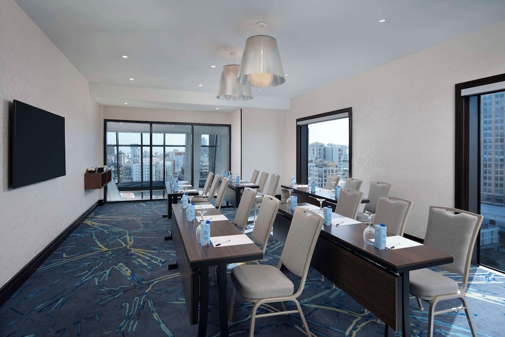 Homewood Suites by Hilton Santo Domingo, Dominican Republic — Hotel building in Santo Domingo, Distrito Nacional