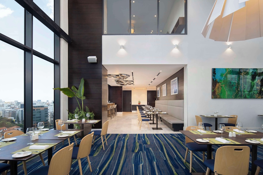 Homewood Suites by Hilton Santo Domingo, Dominican Republic — Restaurant & bars in Santo Domingo, Distrito Nacional