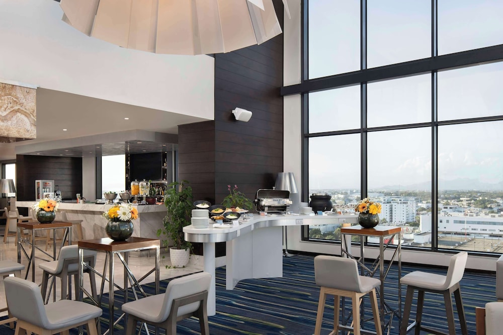 Homewood Suites by Hilton Santo Domingo, Dominican Republic — Restaurant & bars in Santo Domingo, Distrito Nacional