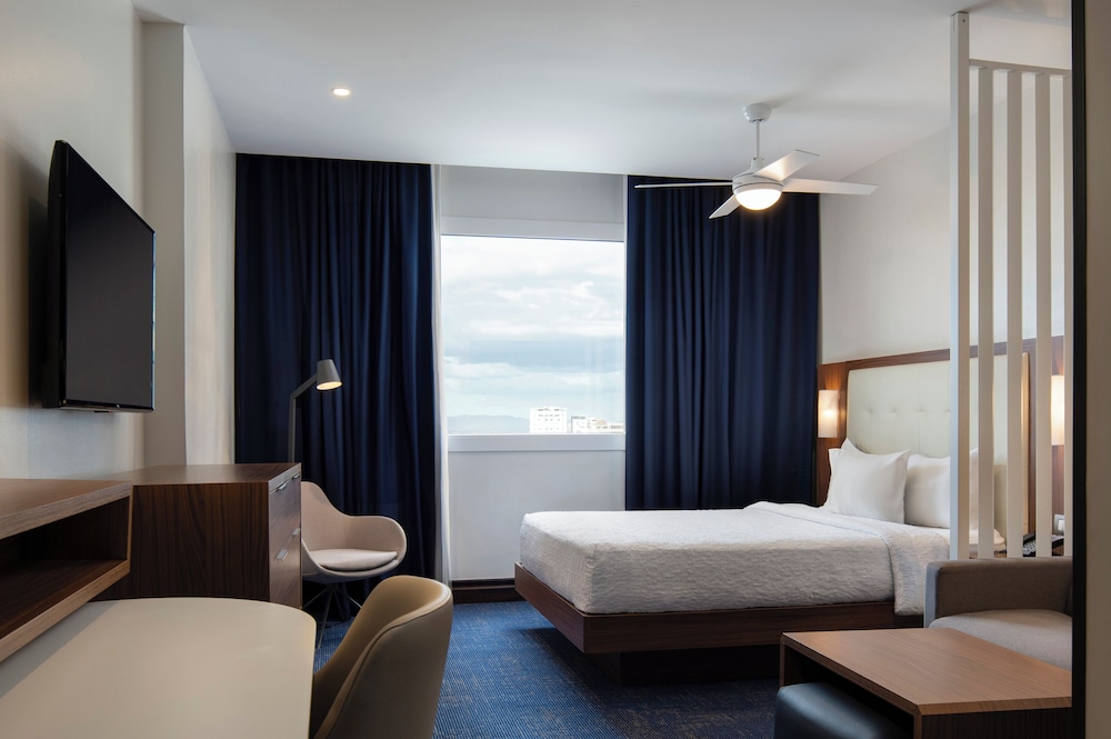 Homewood Suites by Hilton Santo Domingo, Dominican Republic — Hotel rooms in Santo Domingo, Distrito Nacional