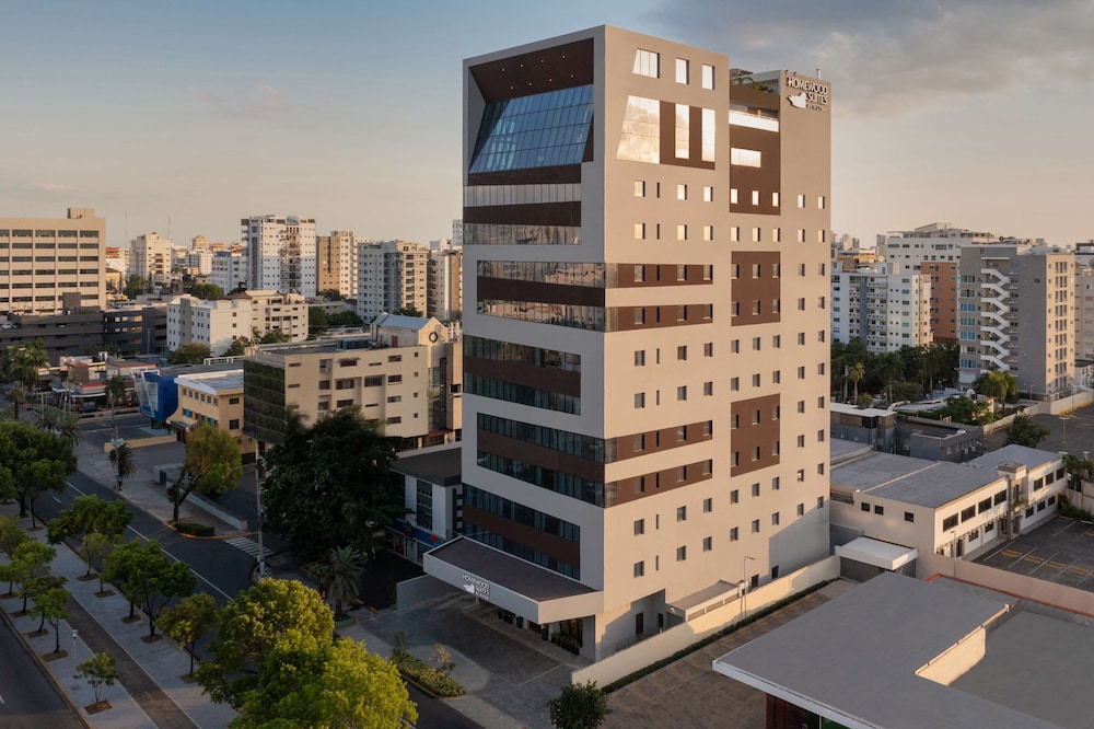Homewood Suites by Hilton Santo Domingo, Dominican Republic — Hotel building in Santo Domingo, Distrito Nacional