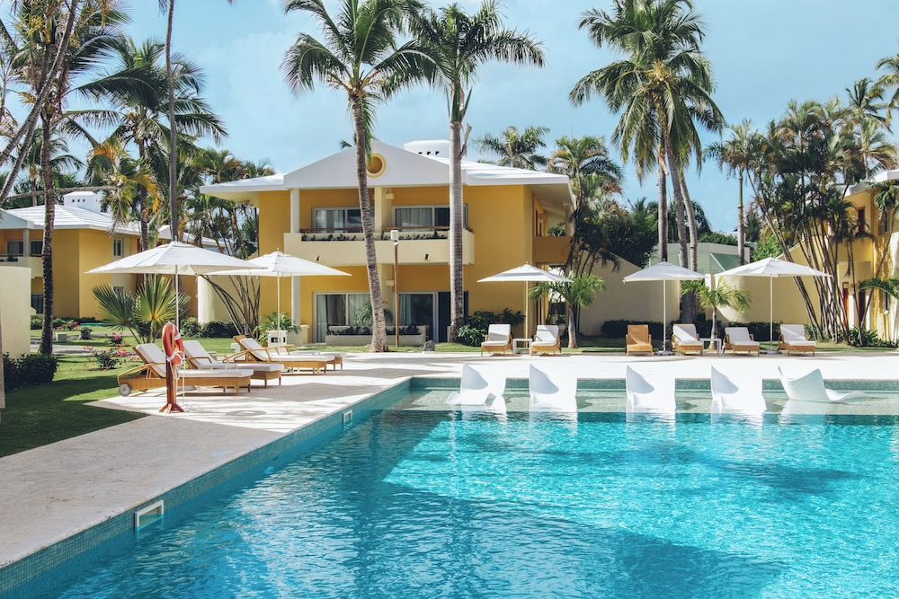 Iberostar Selection Coral Bávaro - All Inclusive — Swimming pool in Bavaro, La Altagracia