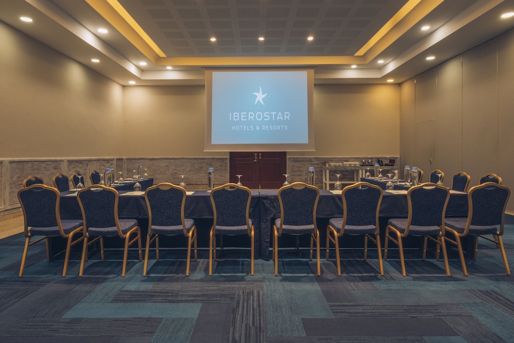 Iberostar Selection Coral Bávaro - All Inclusive — Hotel building in Bavaro, La Altagracia