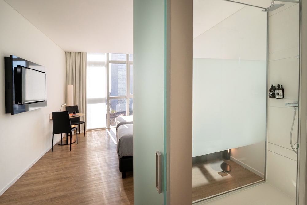 INNSiDE by Meliá Milano Torre Galfa — Hotel rooms in Milan, Lombardy