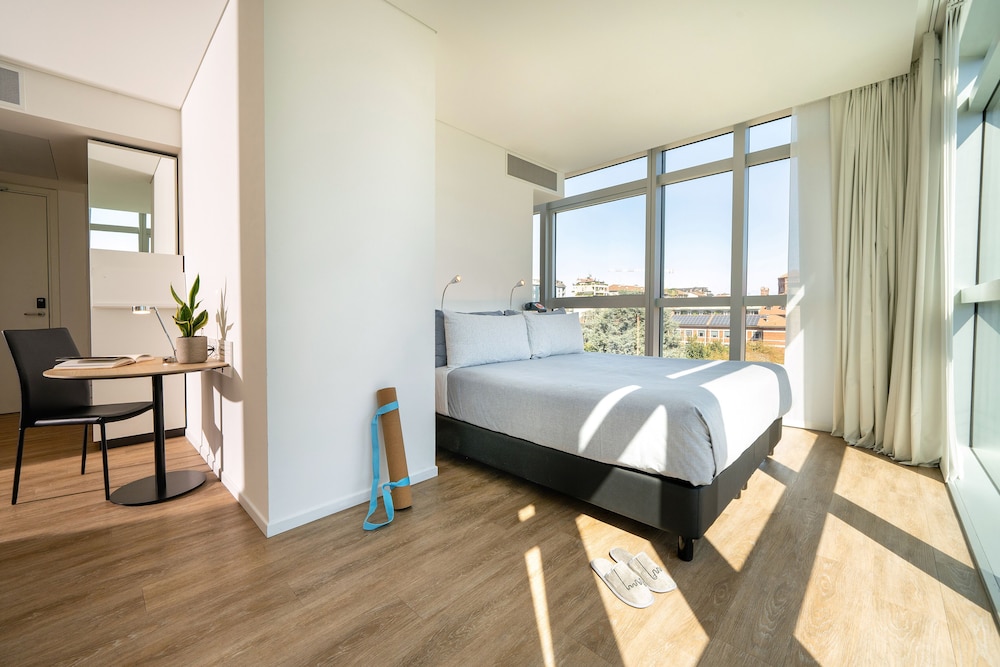 INNSiDE by Meliá Milano Torre Galfa — Hotel rooms in Milan, Lombardy