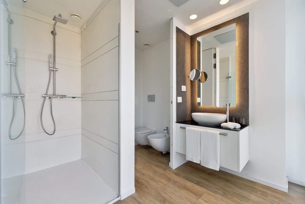 INNSiDE by Meliá Milano Torre Galfa — Hotel rooms in Milan, Lombardy
